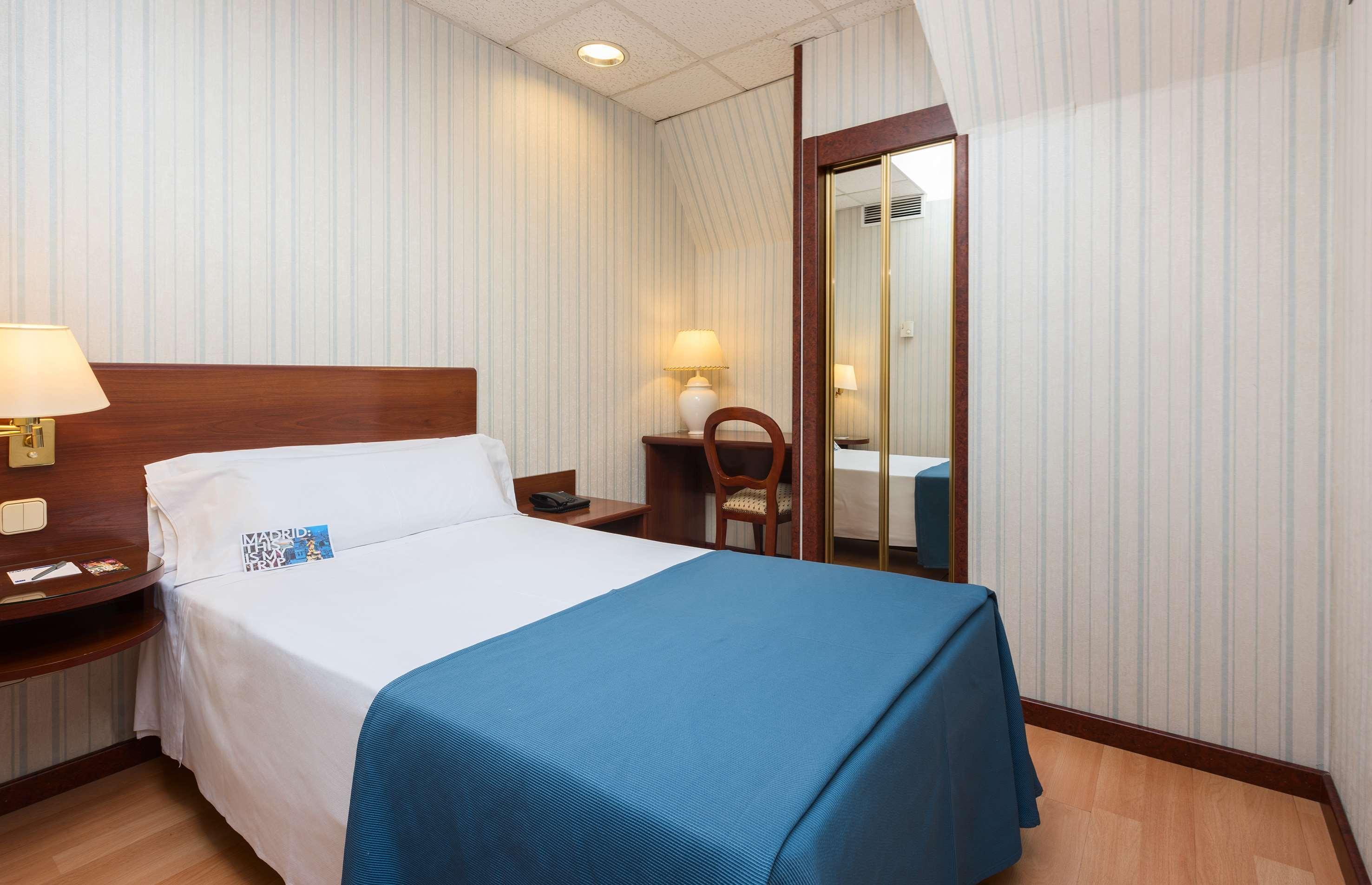 Hotel Madrid Leganes Affiliated By Melia Ngoại thất bức ảnh