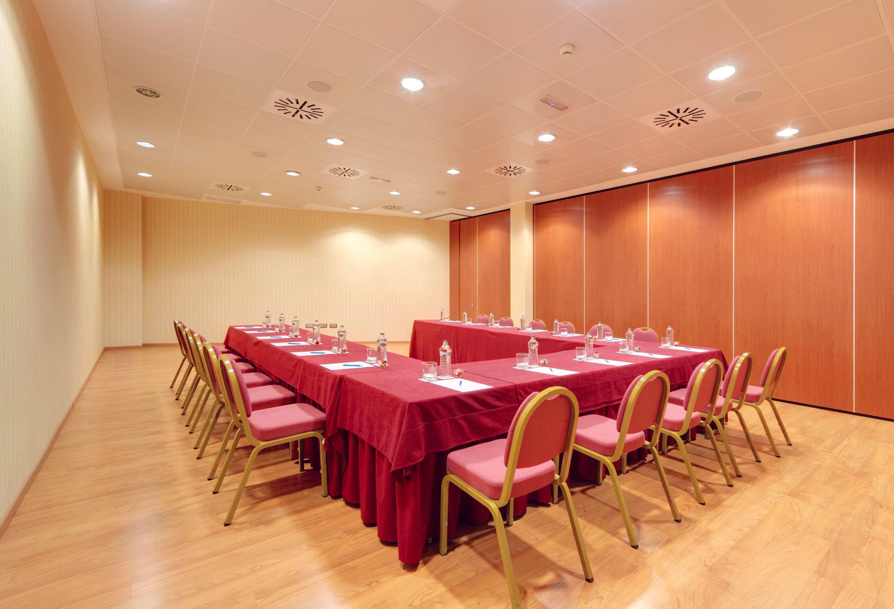 Hotel Madrid Leganes Affiliated By Melia Ngoại thất bức ảnh