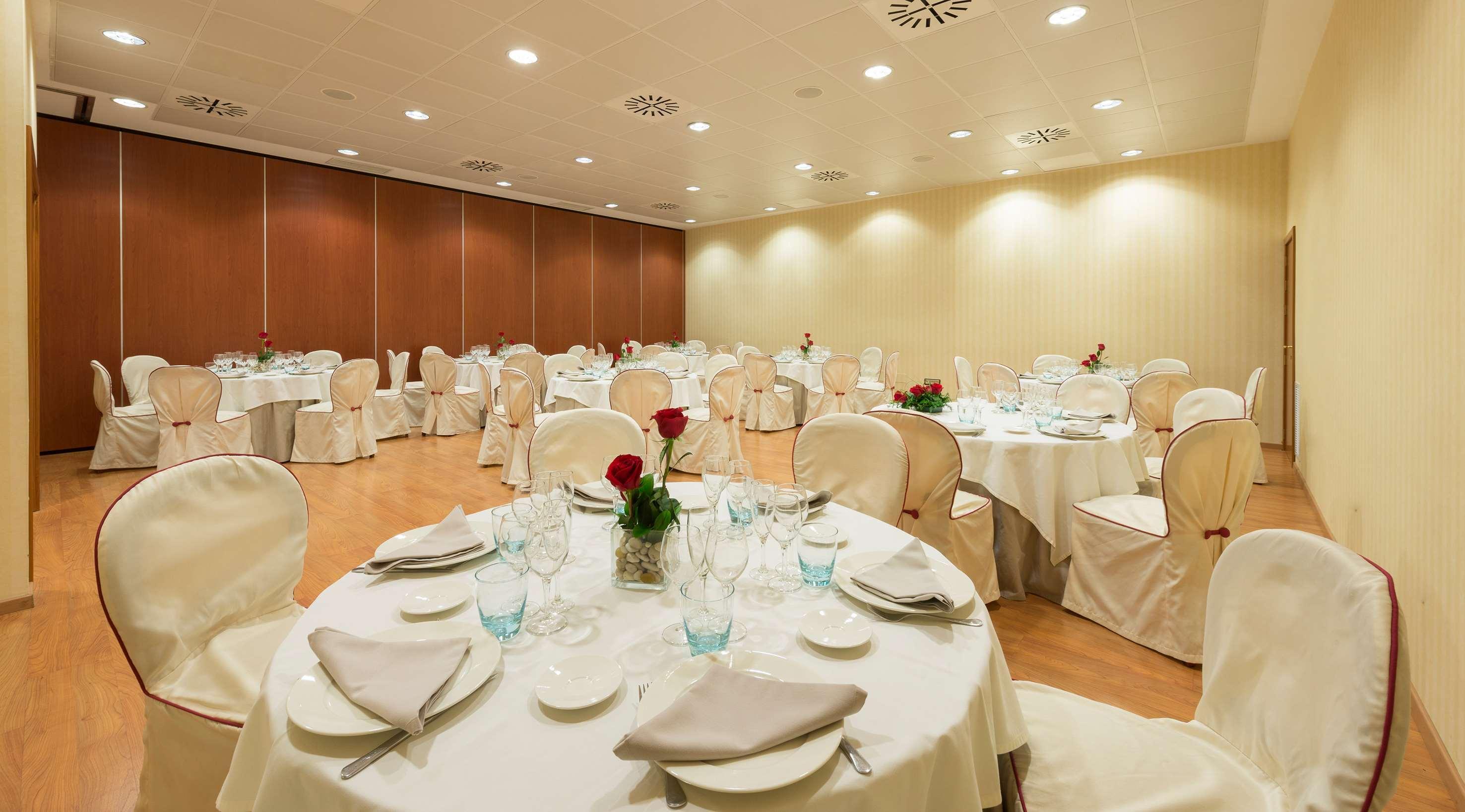 Hotel Madrid Leganes Affiliated By Melia Ngoại thất bức ảnh