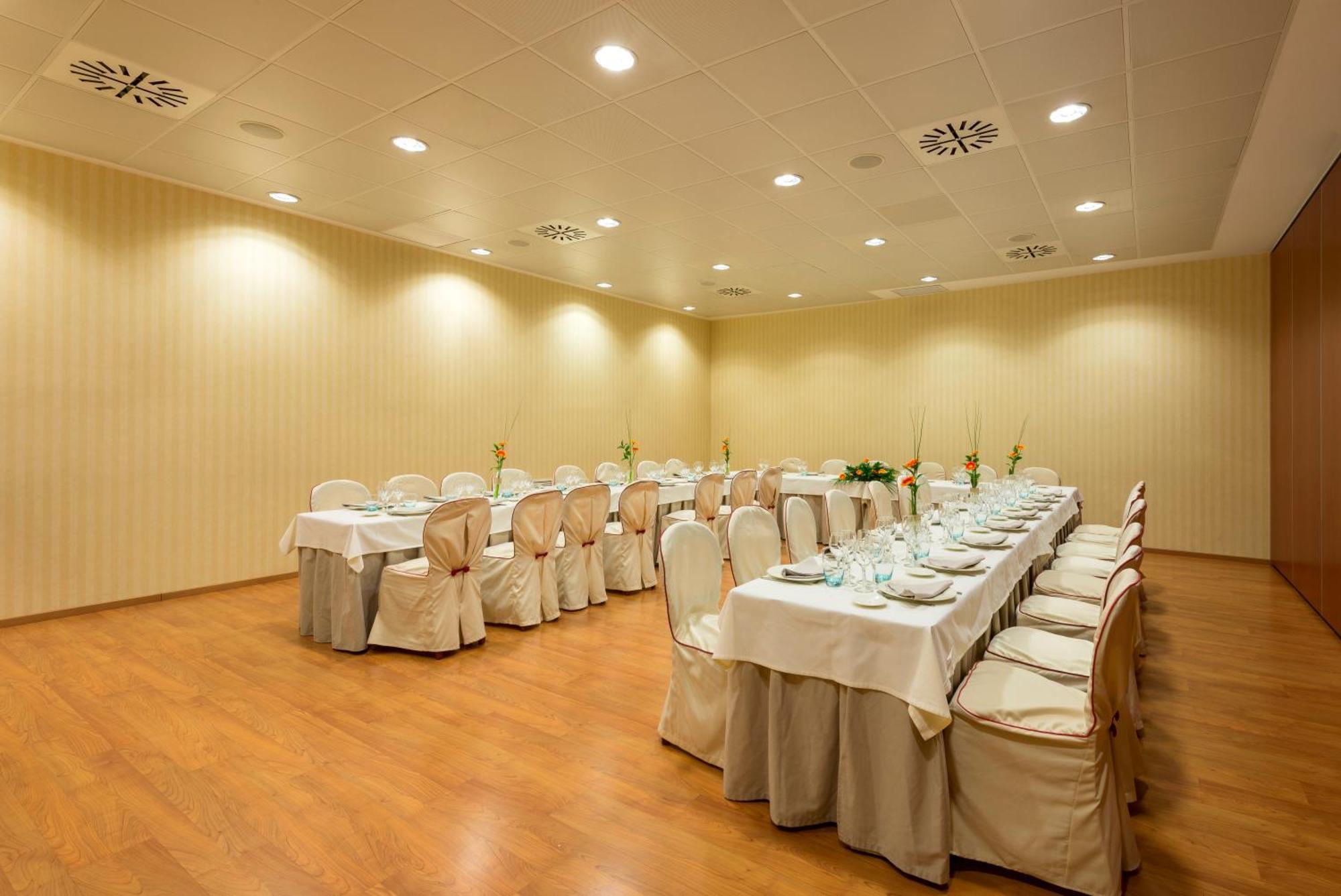 Hotel Madrid Leganes Affiliated By Melia Ngoại thất bức ảnh