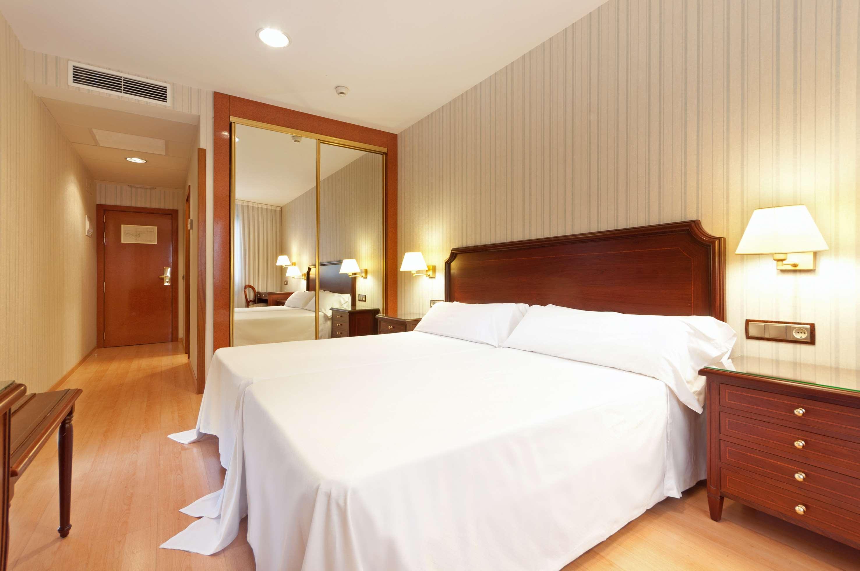 Hotel Madrid Leganes Affiliated By Melia Ngoại thất bức ảnh
